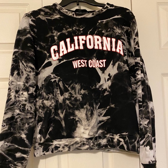 Black and grey tye dye crew neck sweatshirt. - Picture 1 of 2